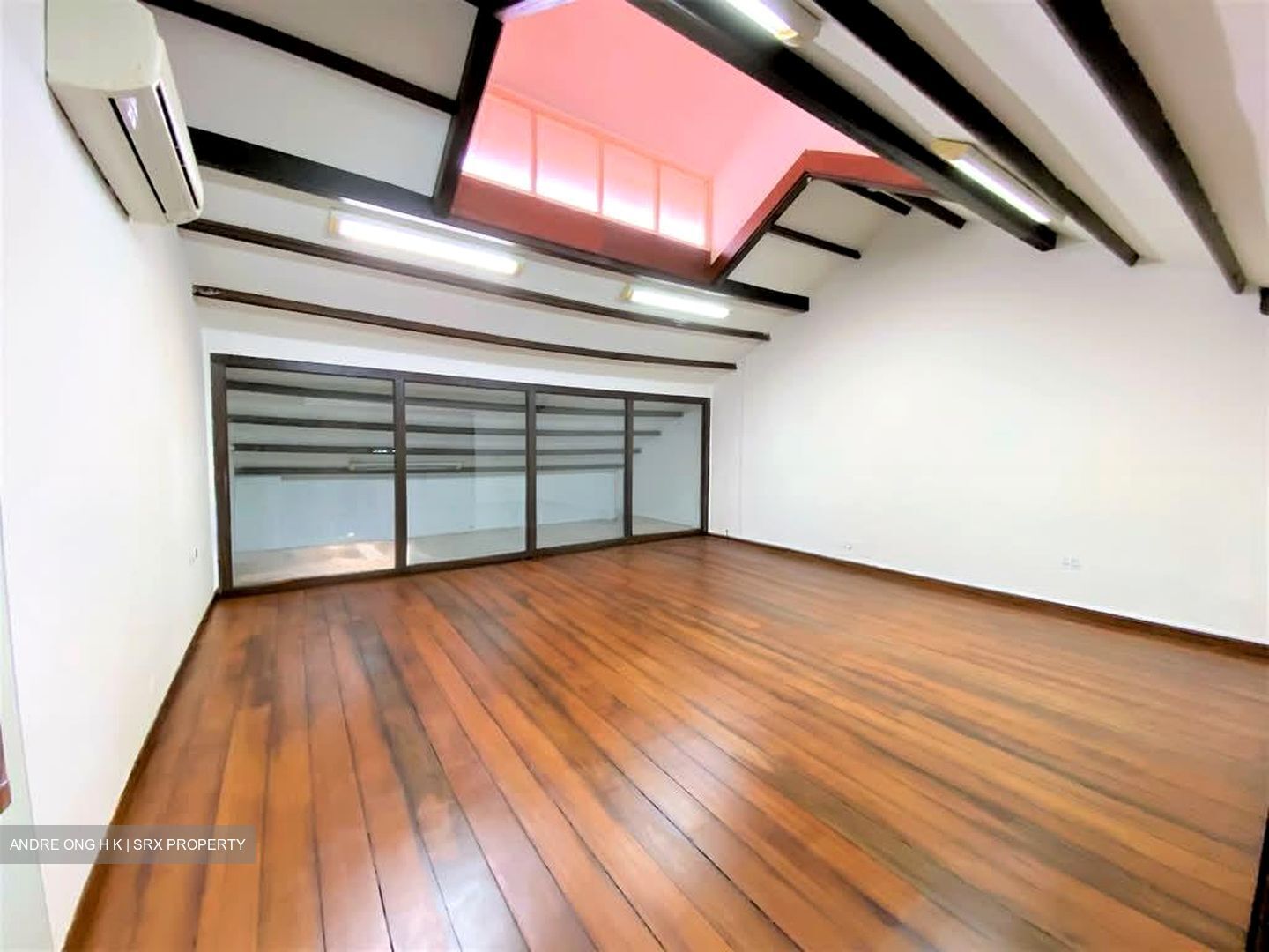 Tanjong Pagar Conservation Area (D2), Office #533109031